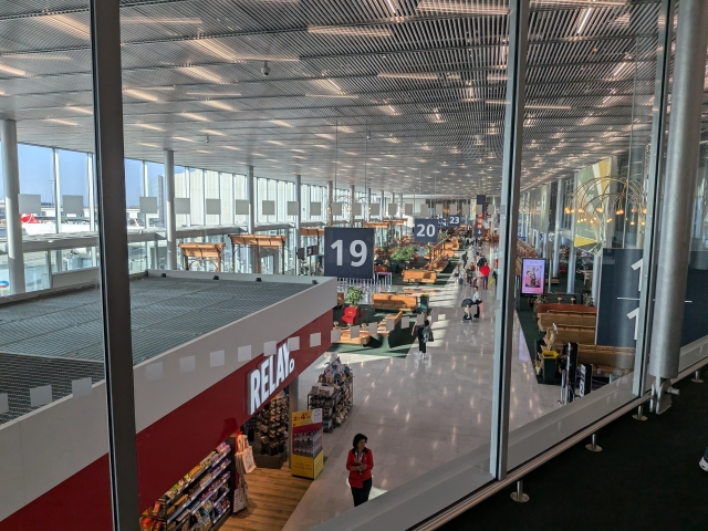 羽田からパリへ