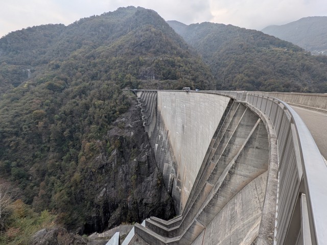 ヴェルザスカ・ダム