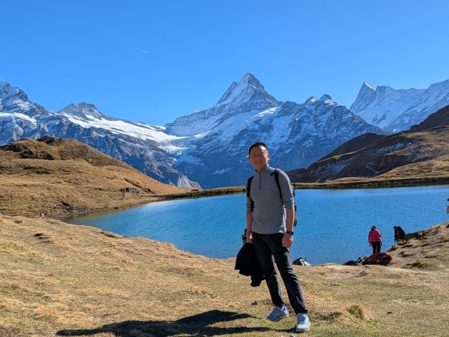 バッハ湖までハイキング